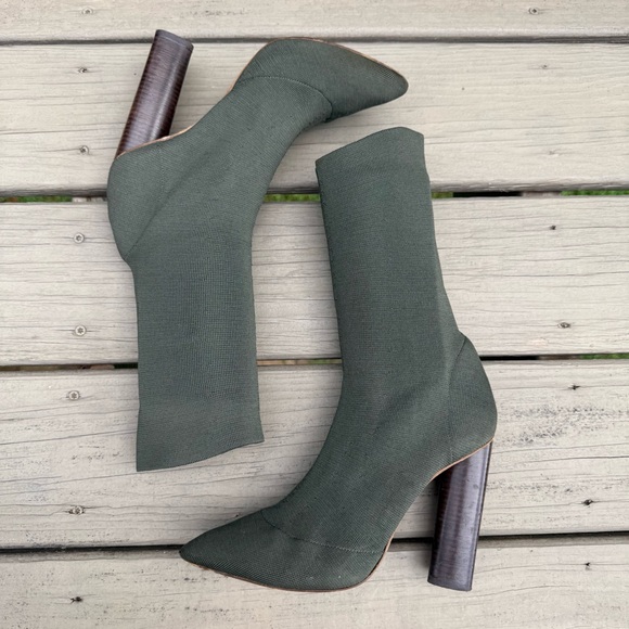 Yeezy Season 2 Knit Sock Ankle Military Boots in Dark Olive size 39 - Picture 11 of 16